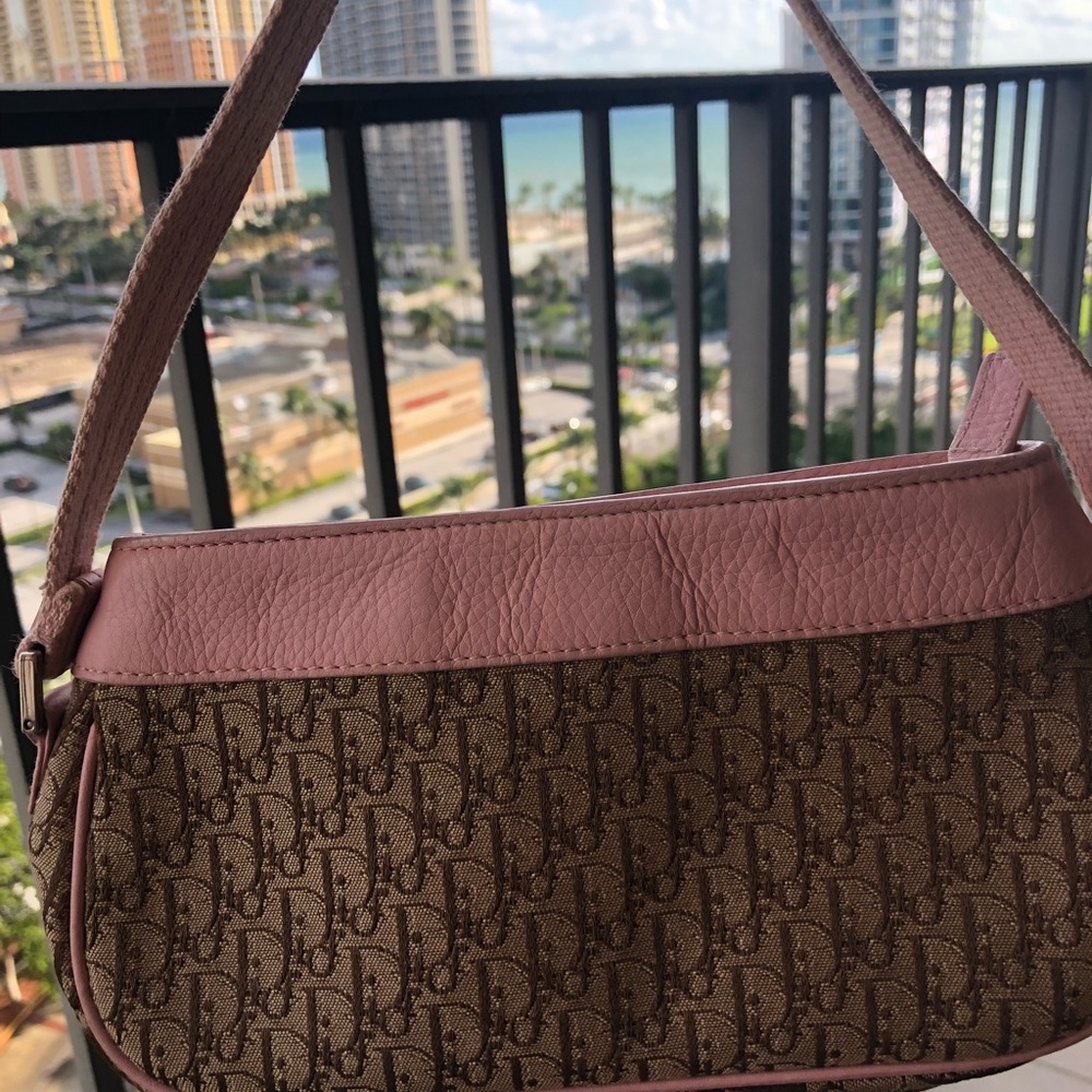 Fabulous Pink Dior - Picture 2 of 2